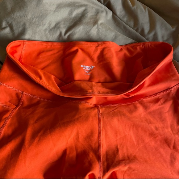 Women’s Old Navy Active Go-Dry High-rise Electric Orange Yoga Leggings - BRIGHT - Picture 5 of 9